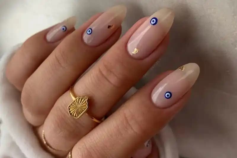 Farklı Oje Şekilleri ve Trendleri: Kendinizi İfade Etmenin Yaratıcı Yolları