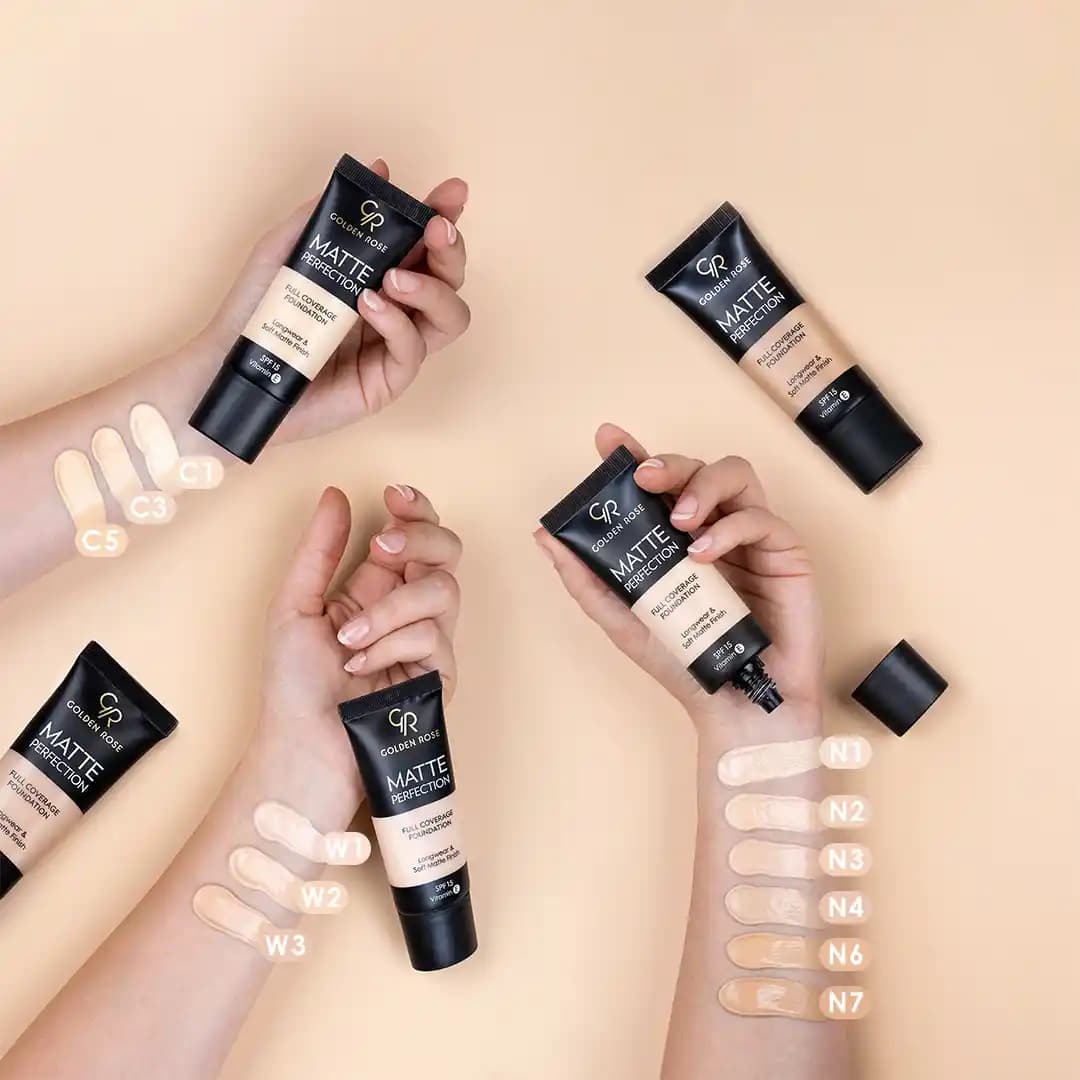 Golden Rose Aylaynır Serisi ile Uygun Fiyatlı ve Kaliteli Makyaj Deneyimi