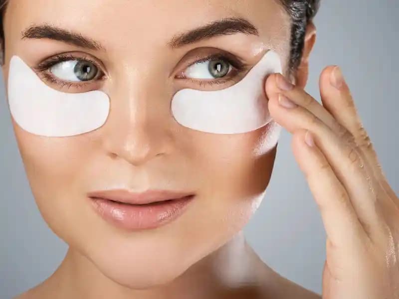 Göz Altı Morlukları ve Torbalarını Azaltma Yöntemleri: Uzman Tavsiyeleri ve Doğal Çözümler