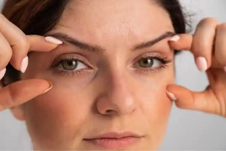 Göz Çevresi Kuruluğu Nedenleri ve Etkili Korunma Yöntemleri