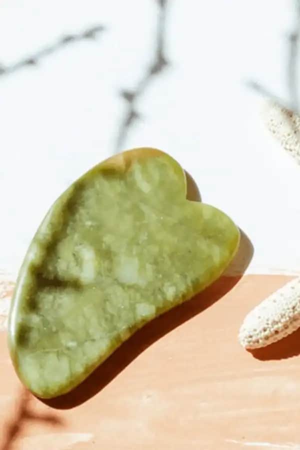 Gua Sha İçin Yüz Yağı Seçimi ve Kullanımı: Cilt Sağlığı İçin En İyi Yöntemler