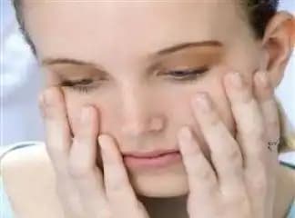 Gül Hastalığında Kullanılan Kozmetik Ürünler ve İlaçlar: Etkili Tedavi Yöntemleri ve Bakım İpuçları