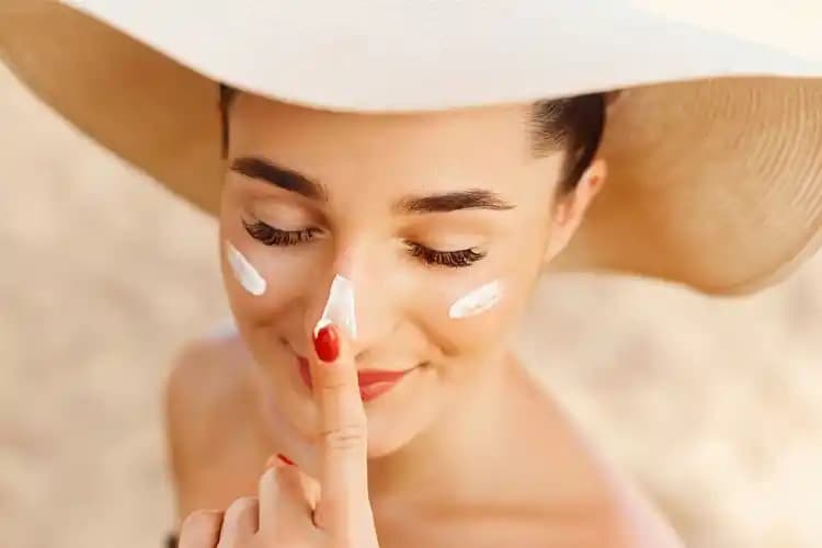 Güneşte Durmanın Kozmetik ve Sağlık Açısından Faydaları Detaylı İnceleme