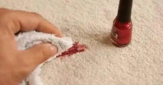 Halıya Oje Döküldü Nasıl Çıkarılır En Etkili Yöntemler ve İpuçları