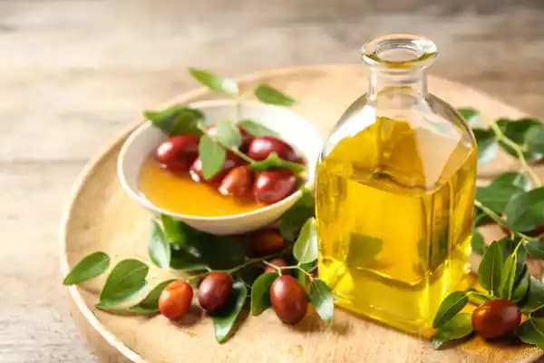 Jojoba Yağı ve Güzellik Sektöründeki Yeri: Zararlar ve Kullanım İpuçları