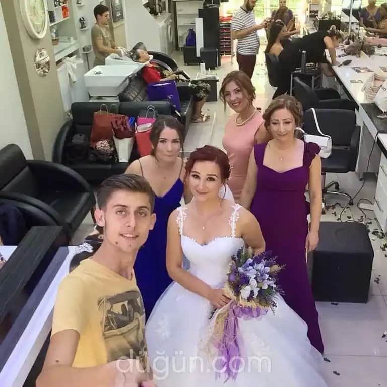 Kadın Kuaförleri ve Trendler: Kendine Güven ve Güzelliğin Anahtarı