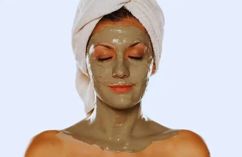 Kil Maskesi ve Tonik Kullanım Sırası: Cilt Bakımında En Doğru Yöntemler