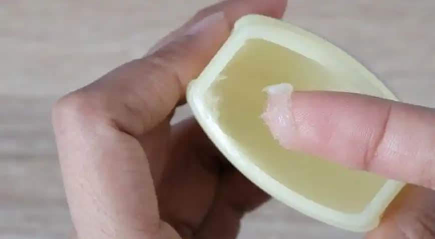 Kirpiklerin Gürleşmesini Sağlayan Etkili Doğal ve Kozmetik Yöntemler