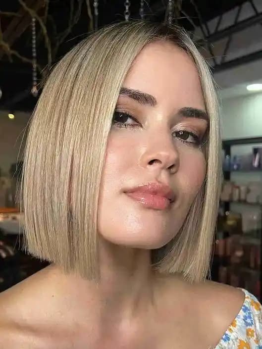 Kısa Saç Modelleri ve Stil Önerileriyle Modern ve Pratik Görünüm Yaratın