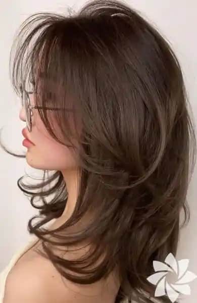 Kısa Saçta Kat Kesim Trendleri ve Modern Stil İpuçları