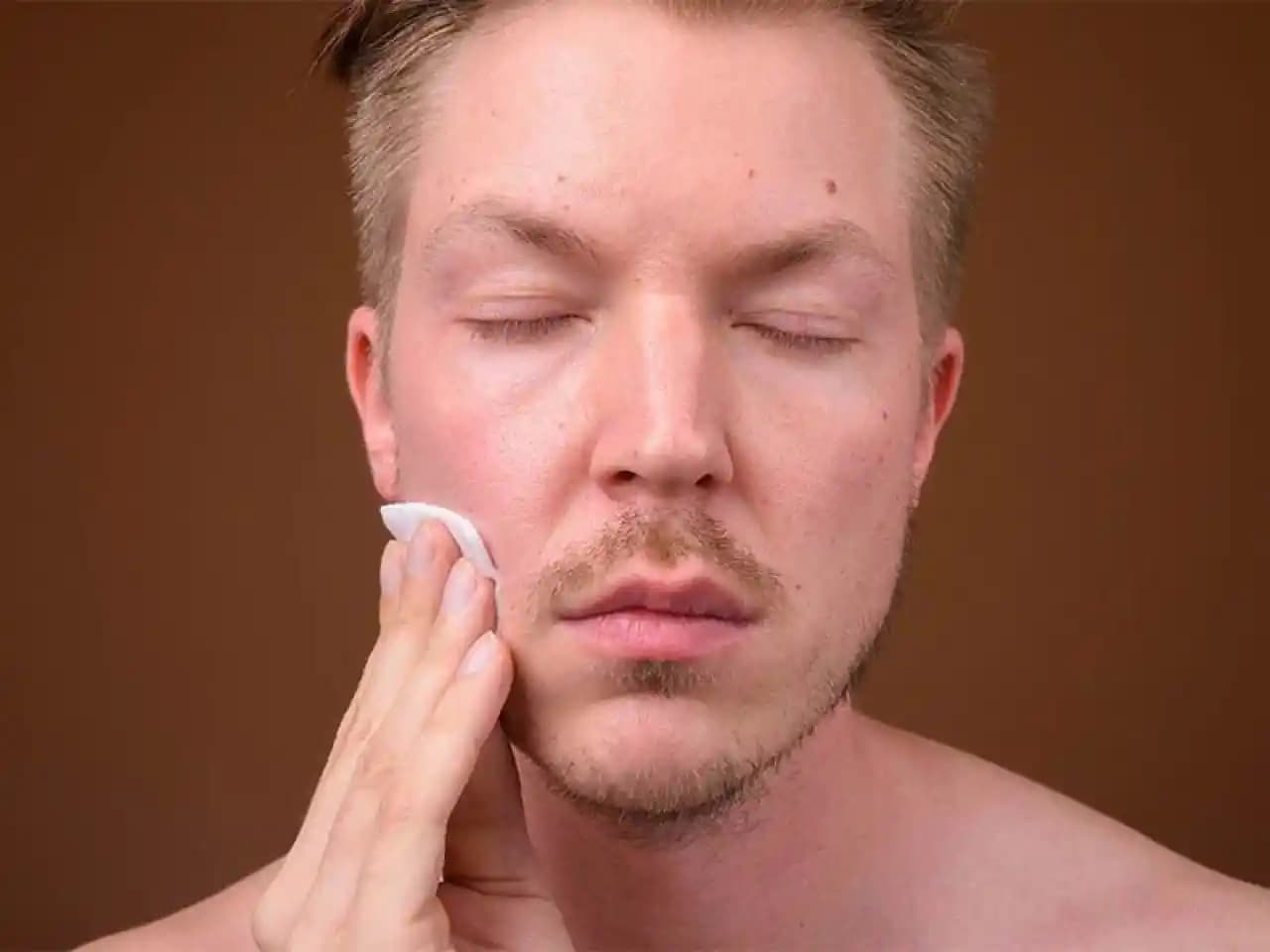 Kızarıklığa Karşı Doğal ve Kozmetik Çözümlerle Cildinizi Rahatlatma Yöntemleri