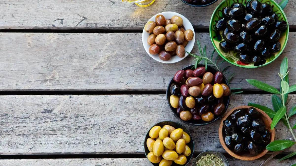 Kozmetik Dünyasında Yağlar: Çeşitleri ve Kullanım Alanları Hakkında Detaylı Bilgi