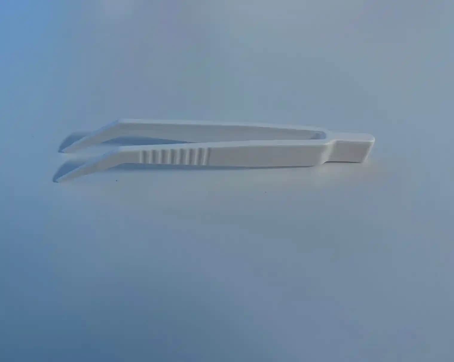 Kozmetikte Plastik Cımbızların Önemi ve En İyi Kullanım İpuçları