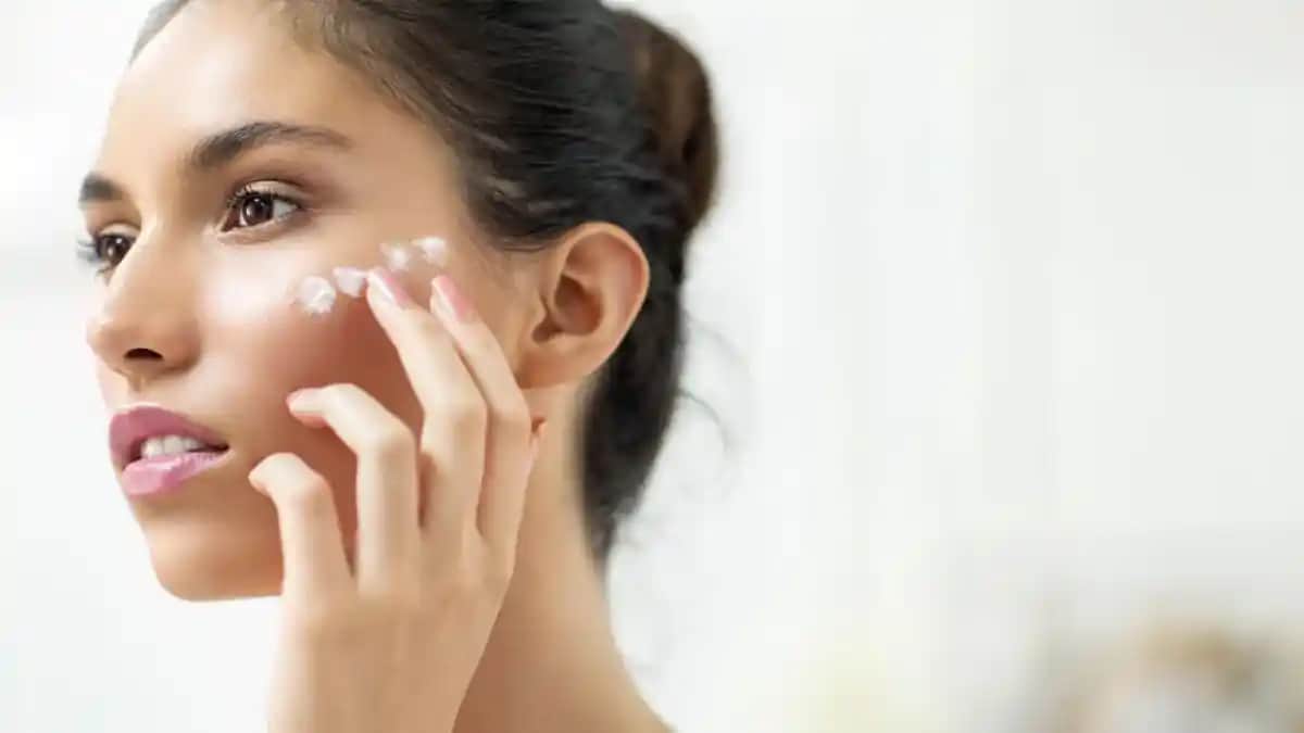 Kuru Cilt Özellikleri ve Etkili Bakım Yöntemleri Hakkında Kapsamlı Rehber