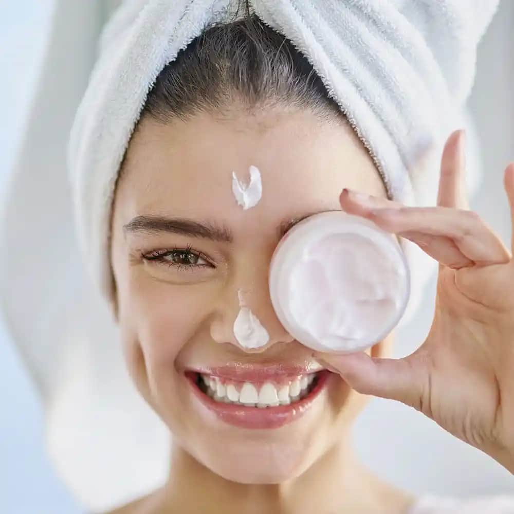 Kuru Ciltler İçin En Etkili Bakım Yöntemleri ve Uzman Tavsiyeleri