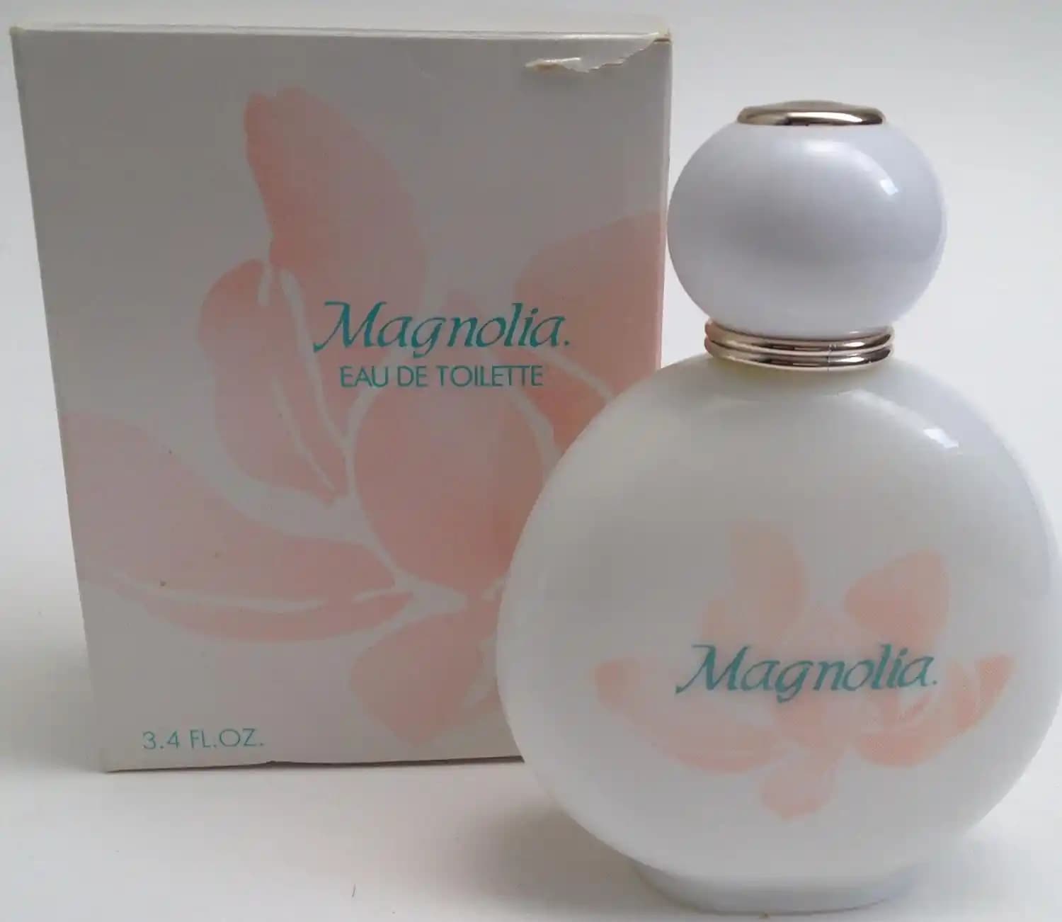Magnolia Parfümü: Zarif ve Ferahlatıcı Çiçek Kokusu Rehberi