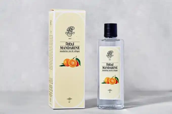 Mandalinalı Kolonya: Doğal ve Ferahlatıcı Güzellik ve Temizlik Alternatifi