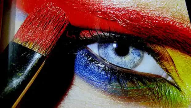 Marjinal Makyajın Tanımı ve Trendleri: Sınırları Zorlayan Güzellik Yaklaşımları