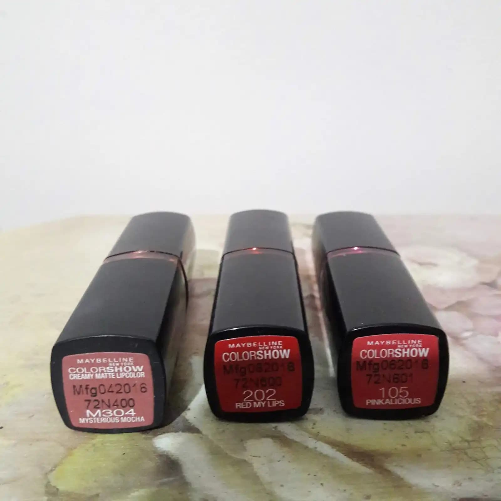 Maybelline Color Show 105 Pinkalicious Ruj: Canlı ve Günlük Kullanıma Uygun Makyaj Ürünü