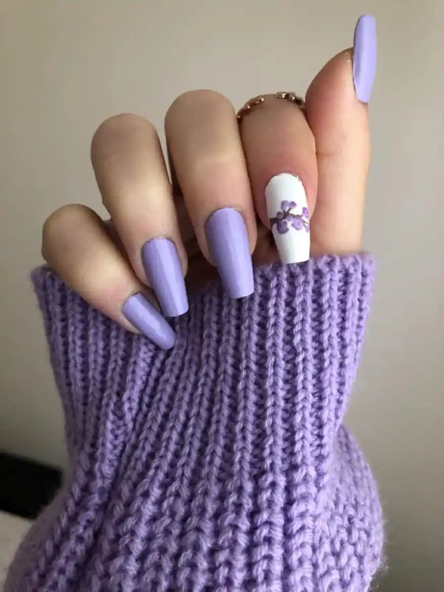 Mor Tırnaklar: Sağlık ve Güzellik İçin Bilmeniz Gerekenler ve Çözüm Yolları