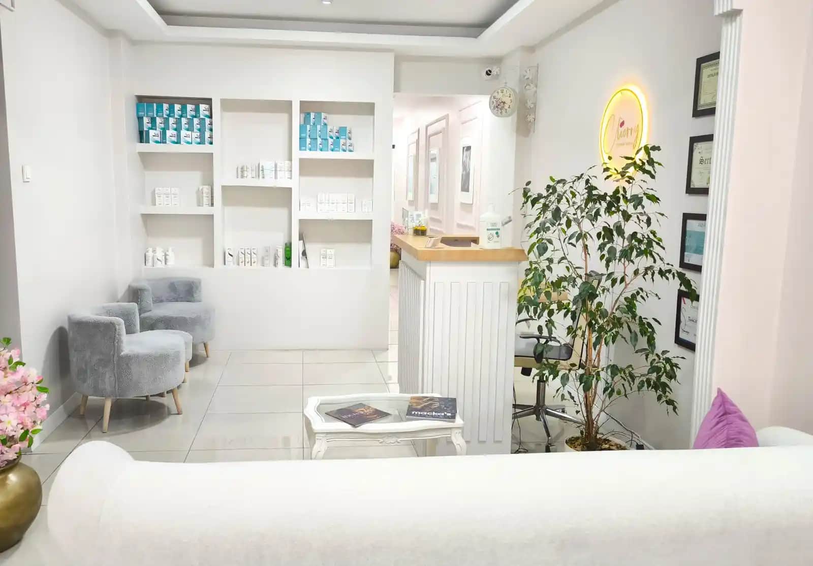 Nilgün Gezer Güzellik Salonu: Güvenilir ve Modern Güzellik ve Bakım Hizmetleri