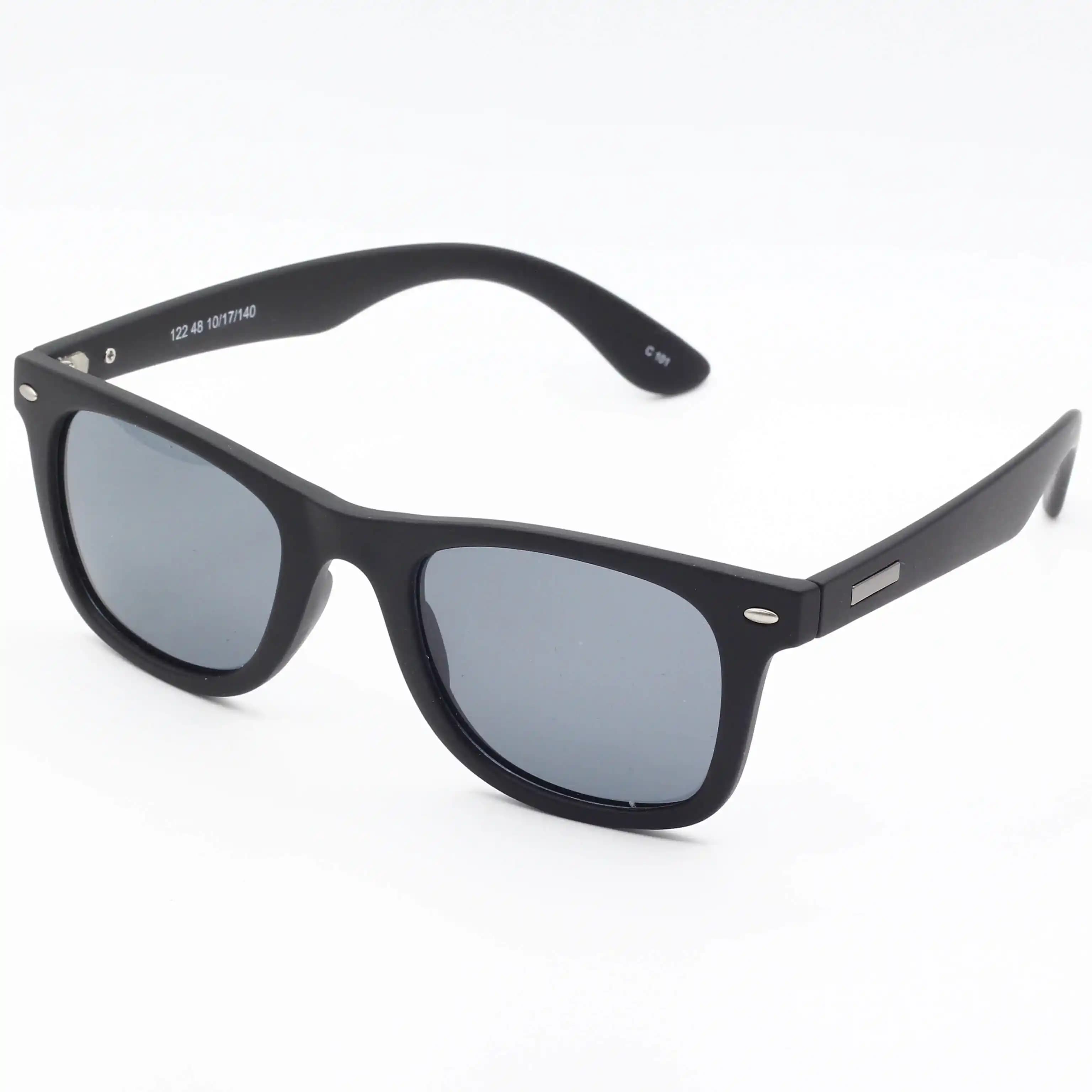 Numaralı Güneş Gözlükleri: Göz Sağlığı ve Moda İçin Uygun Seçenekler