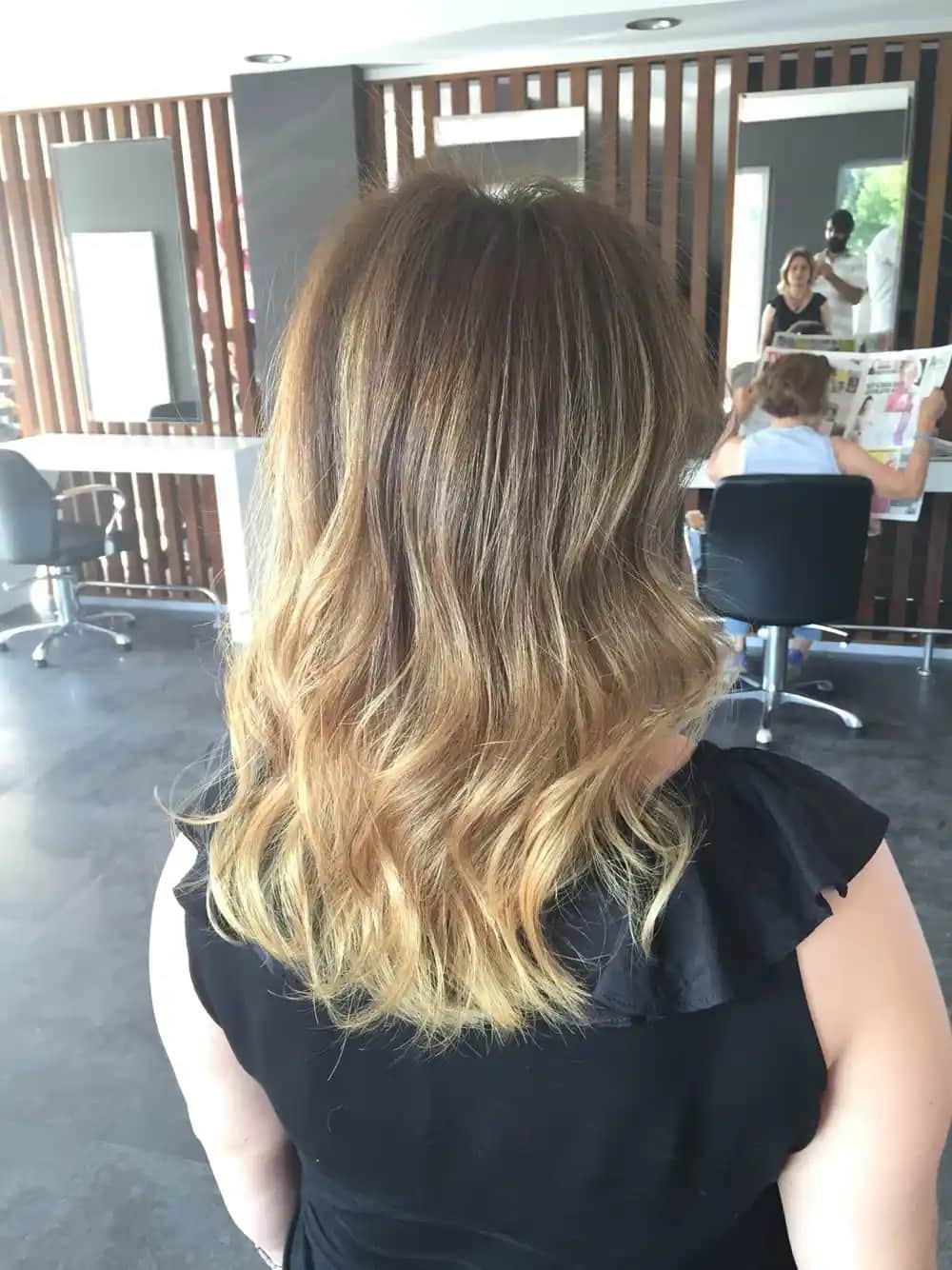 Ombre Sıcak Tonlar: Doğal ve Enerjik Görünüm İçin En Trend Saç Renkleri