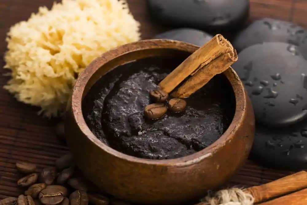 Pürüzsüz ve Sağlıklı Bacaklar İçin Peeling Rehberi: Uygulama ve Bakım İpuçları