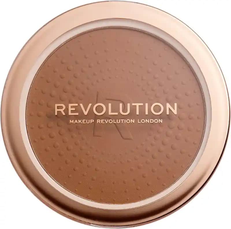 Revolution Mega Bronzer ile Doğal ve Işıltılı Makyajın Yeni Boyutu