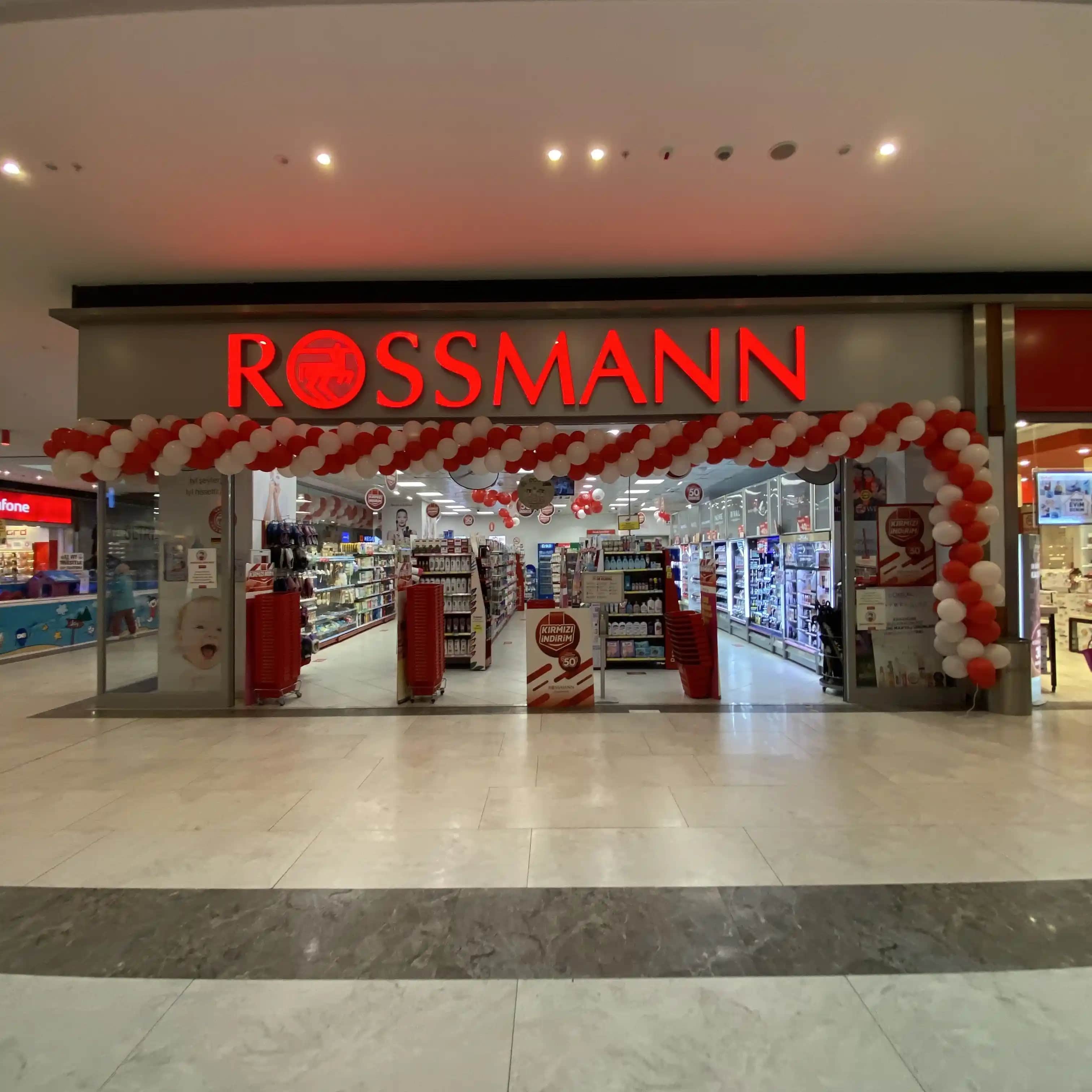 Rossmann Mağazaları Türkiye'de Kozmetik ve Güzellik Ürünlerinde Güvenilir Adres