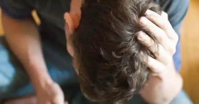 Saç Derisinde Mantar: Belirtiler, Nedenler ve Etkili Tedavi Yöntemleri