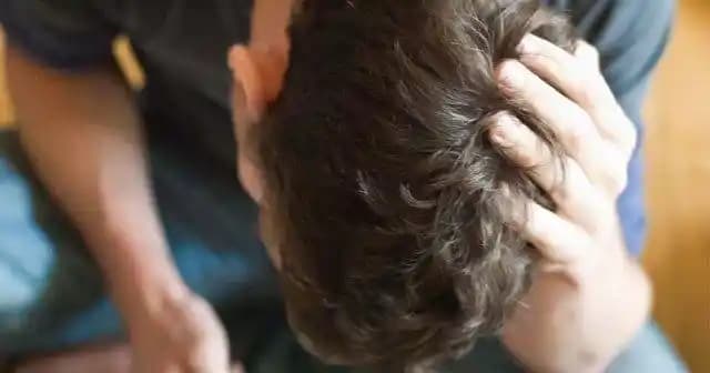 Saç Derisinde Mantar: Belirtiler, Nedenler ve Etkili Tedavi Yöntemleri