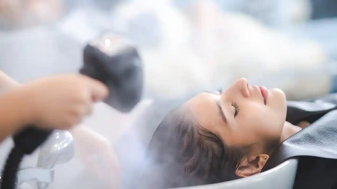 Saç Spası Nedir ve Saç Sağlığını Artırmak İçin Doğru Kullanım Yöntemleri