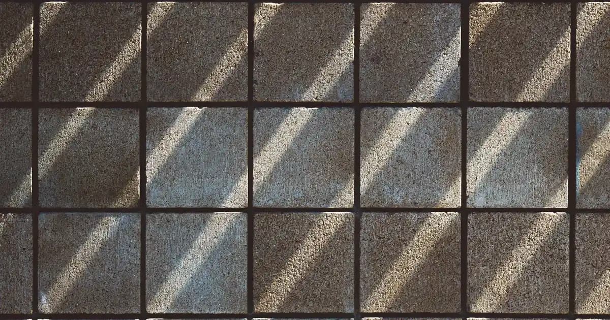 Salisilik Asit ve Arbutin Kullanımı: Cilt Bakımında Doğru Kombinasyonlar ve Uygulama İpuçları