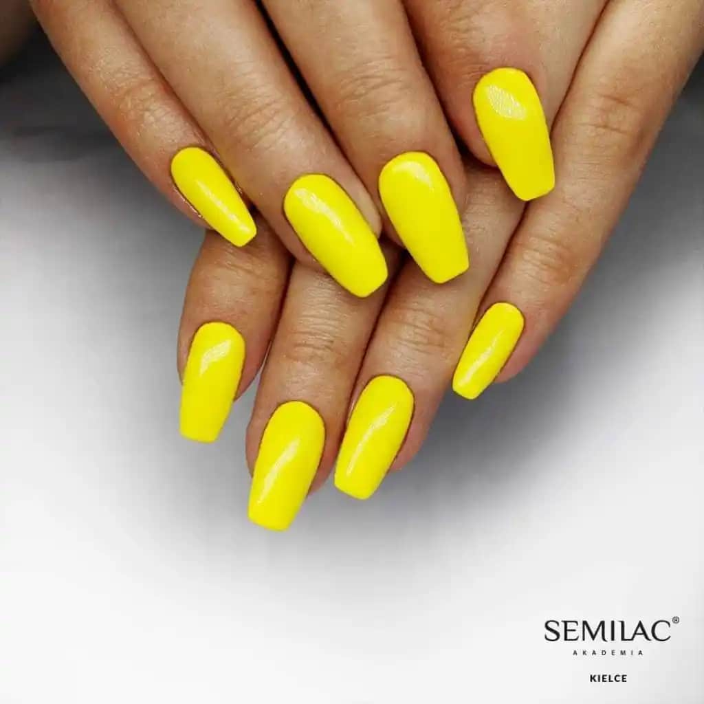 Sarı Oje Trendleri ve Bakım İpuçlarıyla Yaz Stilinizde Fark Yaratın