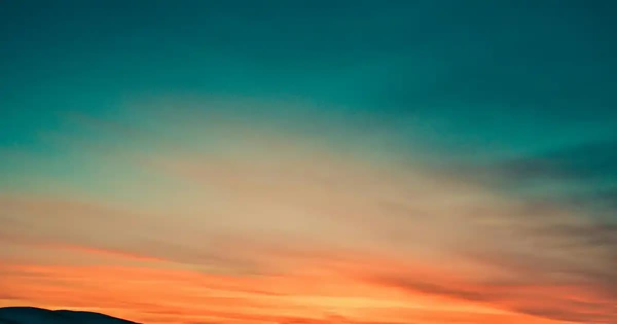 Sephora Outrageous Lip Gloss Renkleri ve Kullanım İpuçlarıyla Dudaklara Renk Katma