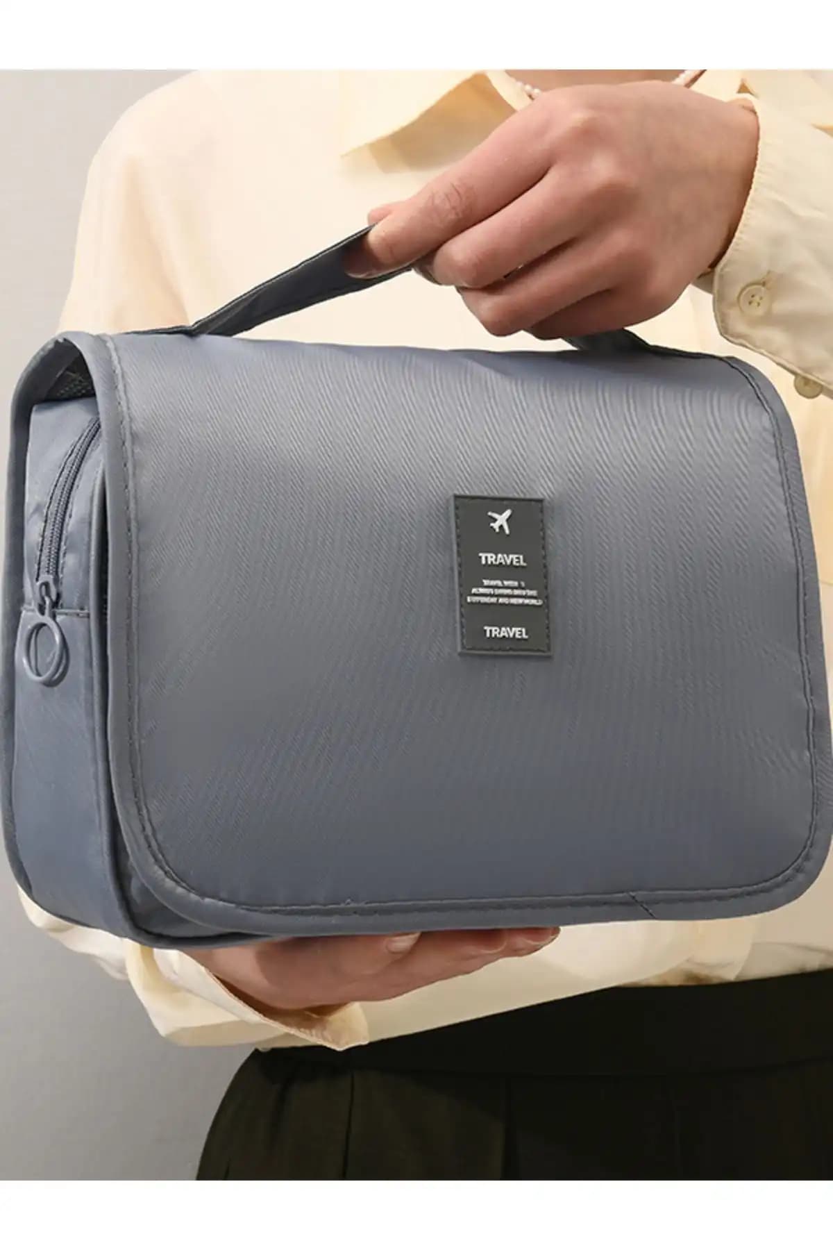 Seyahat Kozmetik Çantası Seçerken Dikkat Edilmesi Gerekenler ve En İyi Modeller