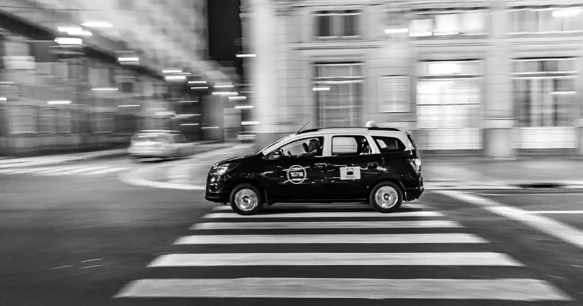 Sıkılan Sivilce Kızarıklığını Gidermenin Etkili ve Güvenli Yöntemleri