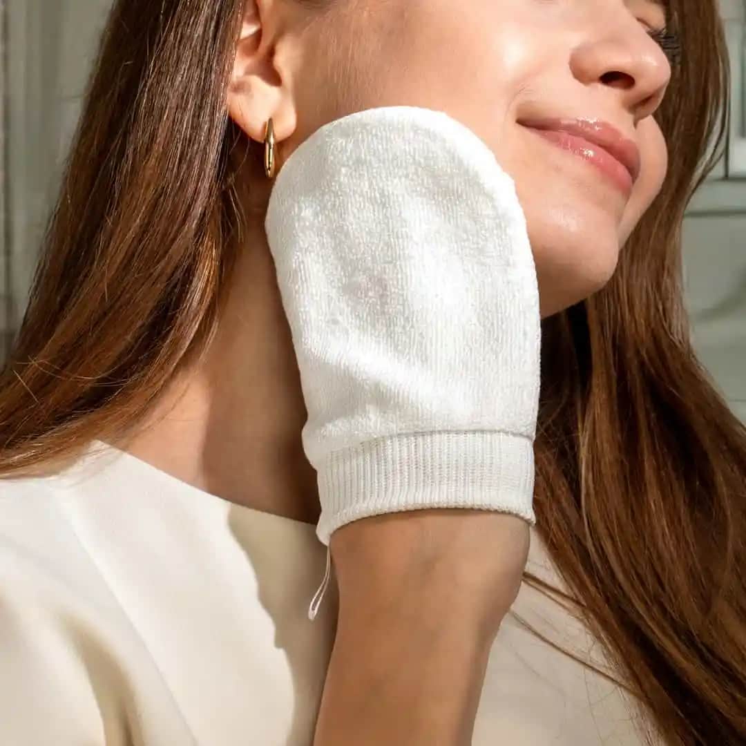 Silva Yüz Kesesi ile Doğal Cilt Temizliği ve Peeling Uygulamaları Rehberi