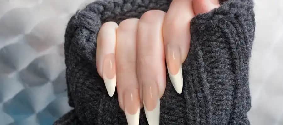 Stiletto Tırnak Modelleri ve Bakım İpuçlarıyla Zarafeti Yansıtın