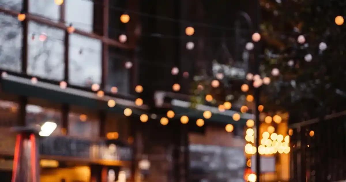 Takma Kirpik Setleri ile Gözlerinizi Büyüleyici ve Doğal Hale Getirin