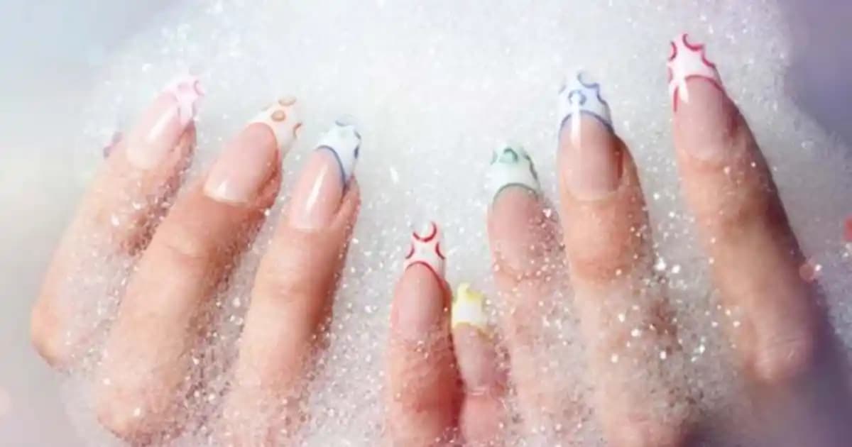 Takma Tırnak Neden Çıkmıyor ve Uzman Tavsiyeleriyle Çözüm Yolları