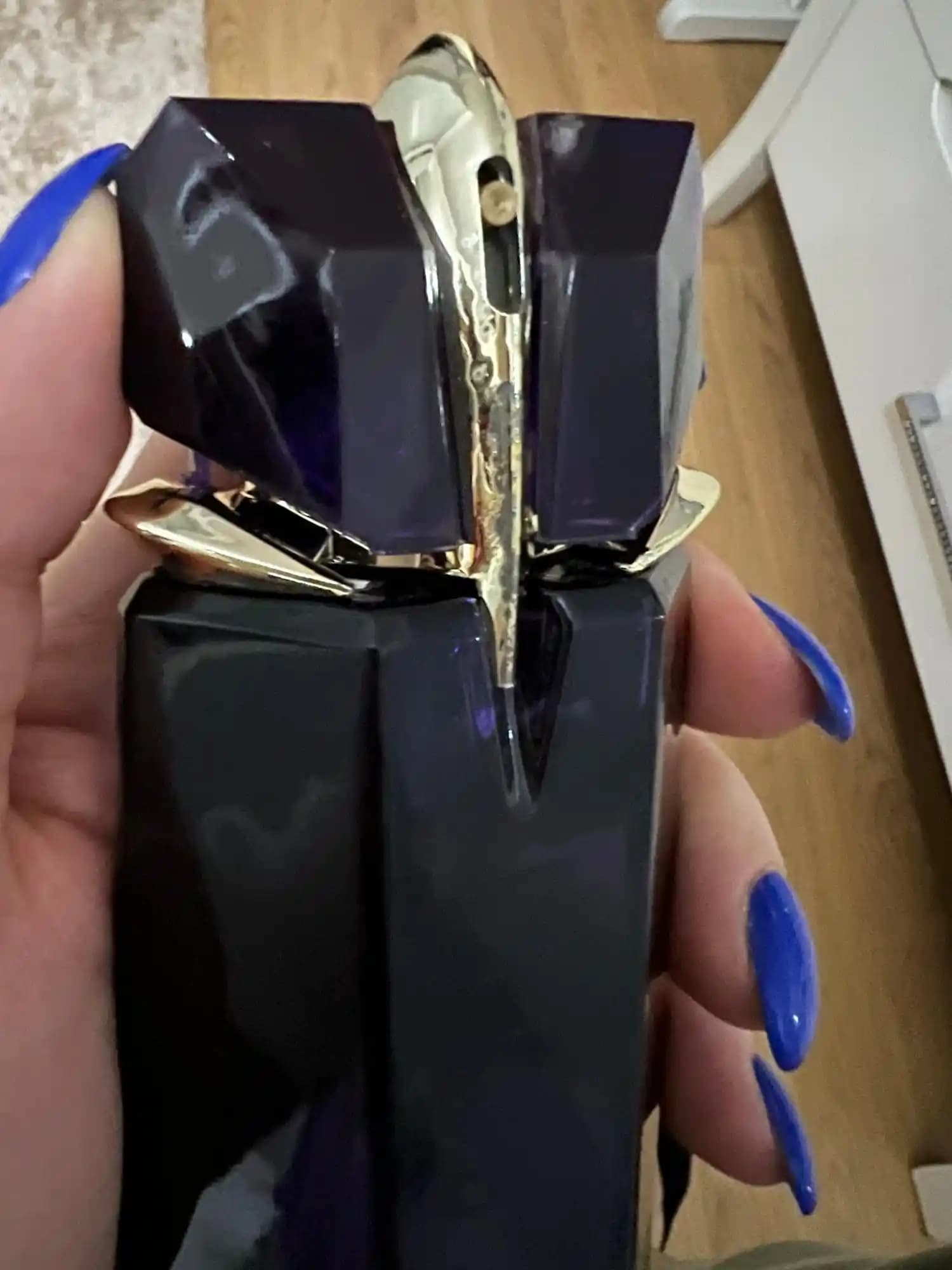 Tarz Parfüm Seçimi ve Kişisel İfade İçin Rehberlik Sunan Detaylı Kılavuz