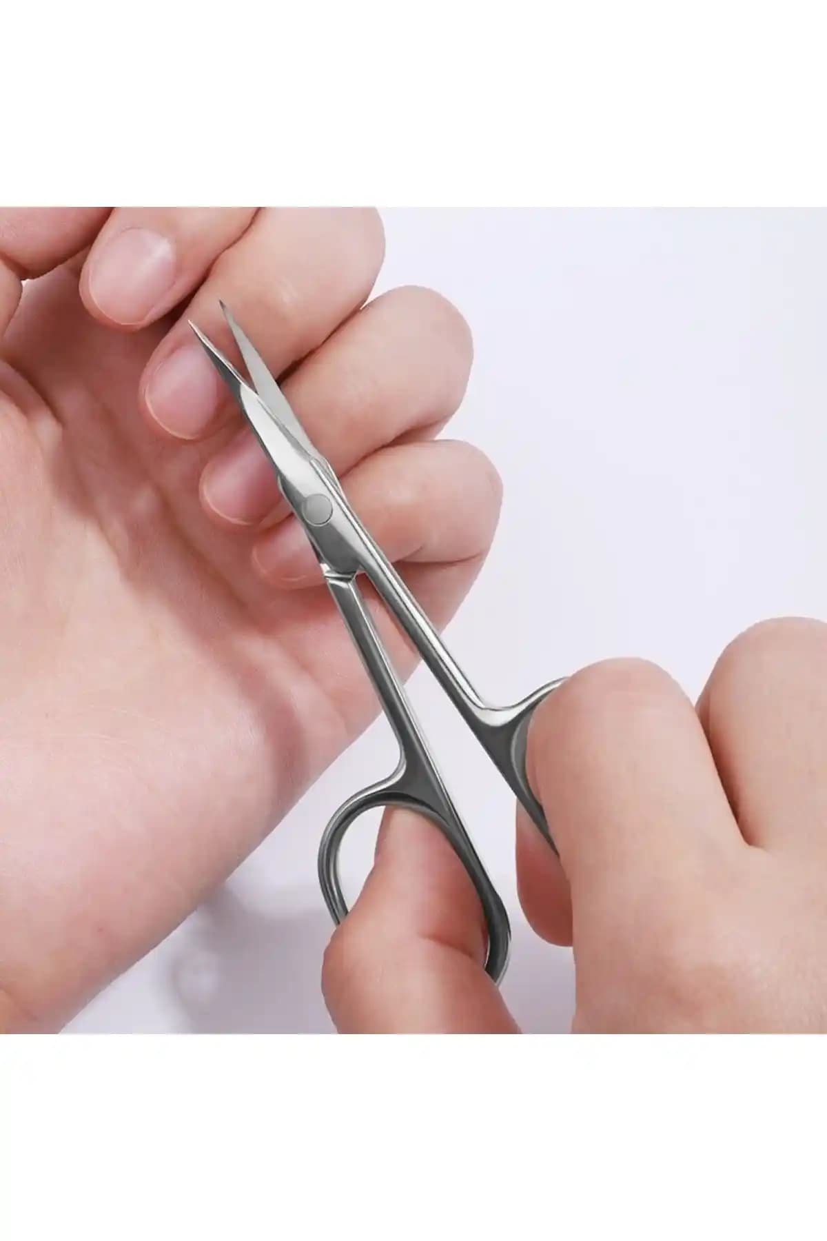 Tırnak Et Makası Seçimi ve Kullanımı: Sağlıklı ve Estetik Tırnaklar İçin Rehber