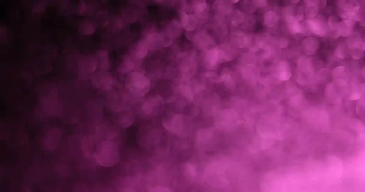 Versace Black Noir Parfümü: Lüks ve Gizemli Kadın Kokusu Analizi