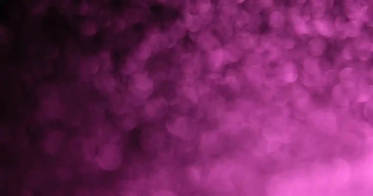 Versace Black Noir Parfümü: Lüks ve Gizemli Kadın Kokusu Analizi