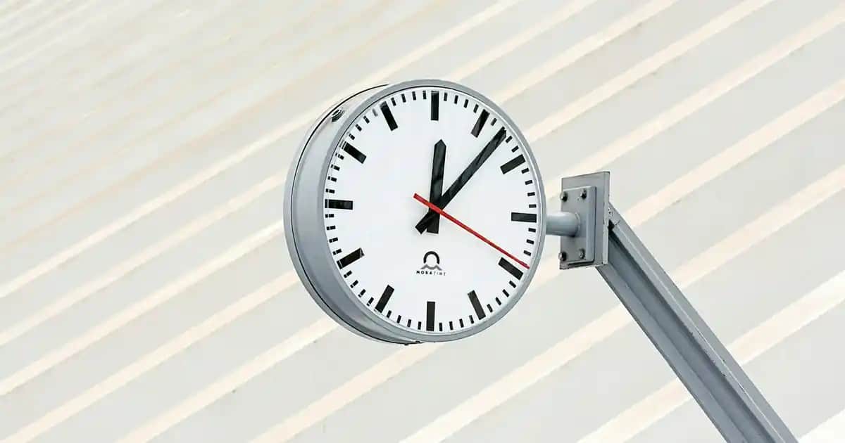 Victoria's Secret Lip Gloss: Günlük ve özel makyajlar için şık ve dayanıklı dudak parlatıcıları