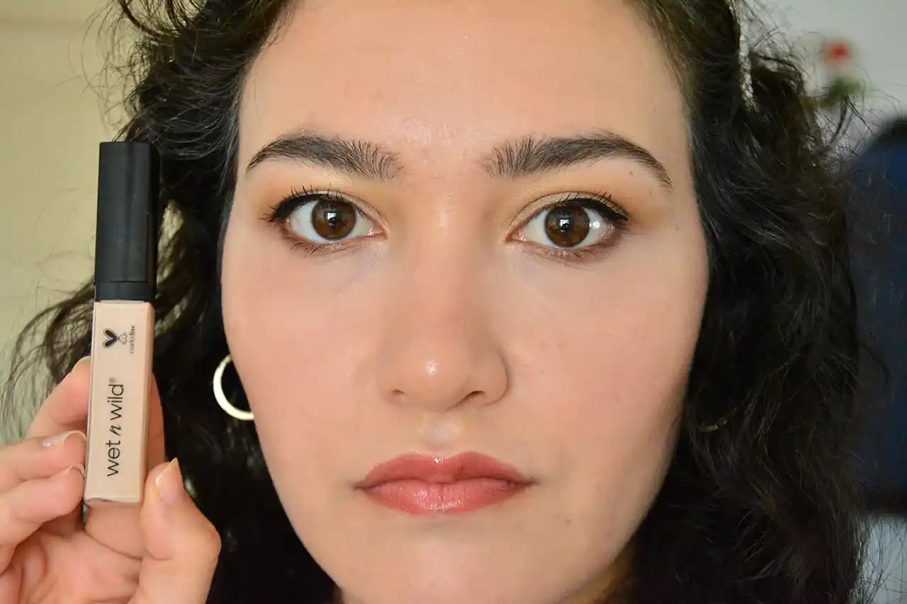 Wet n Wild En Açık Kapatıcı Rengi ve Doğru Kullanım İpuçları