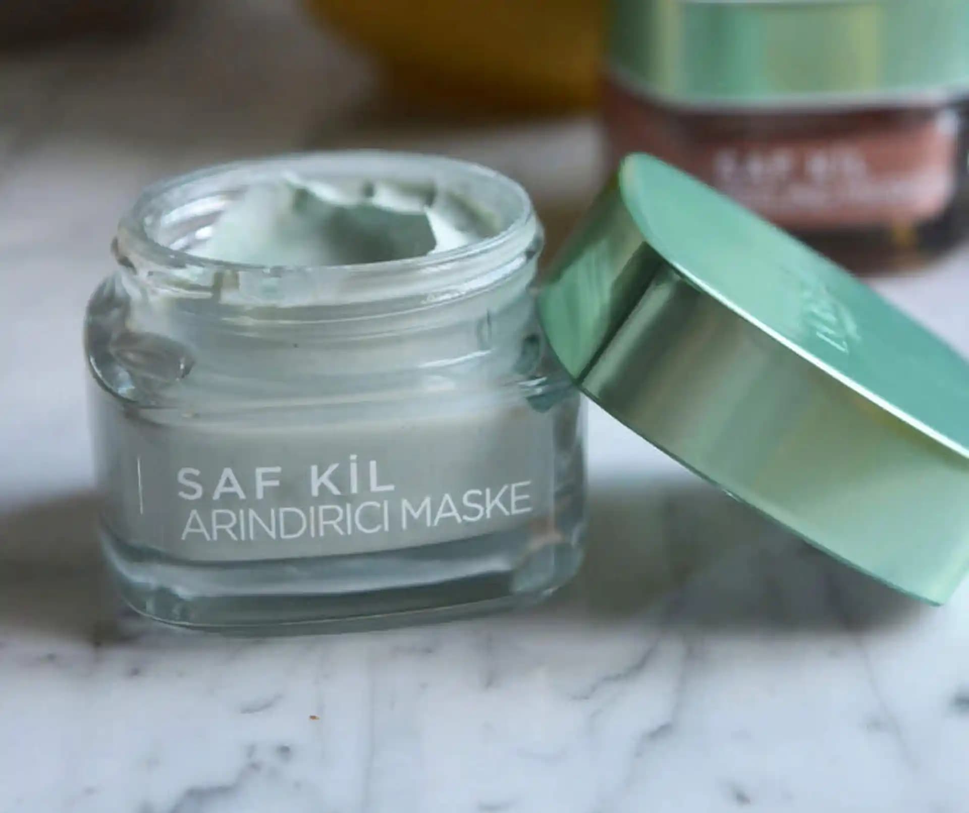 Yağlı Ciltler İçin Kil Maskesi Önerileri ve Doğru Uygulama İpuçları