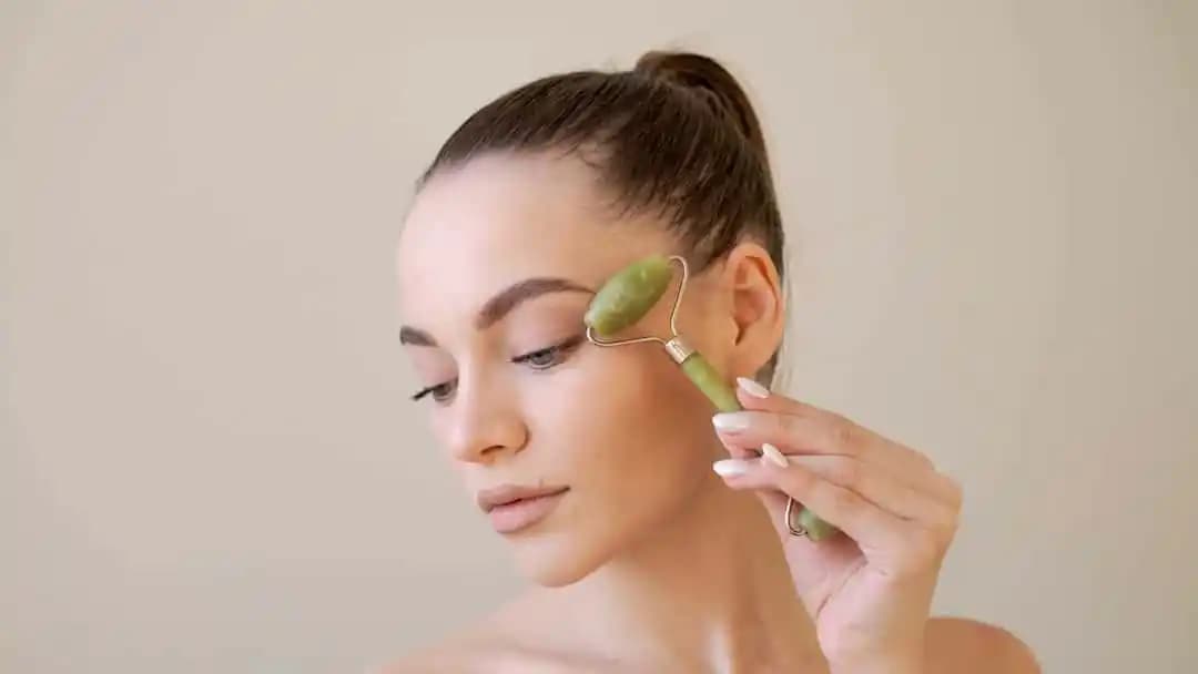 Yeşim Taşı Masaj Aleti Kullanımı ve Faydaları Doğal Güzellik İçin Rehber